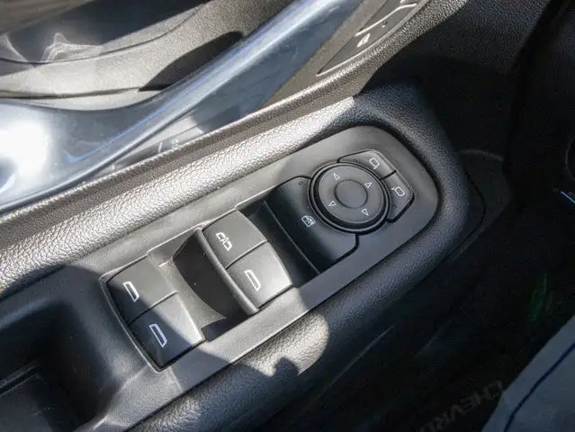 2024 GMC Terrain SLT - Lane Keeping Assist in Cars & Trucks in Belleville - Image 31