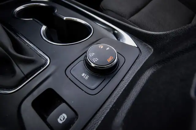 2021 Chevrolet Traverse LT Cloth • 7 PASSENGER • HEATED SEATS in Cars & Trucks in Ottawa - Image 25