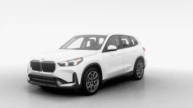 2025 BMW X1 xDrive28i | Blanc Alpin | Garnissage Des Sièges En in Cars & Trucks in City of Montréal