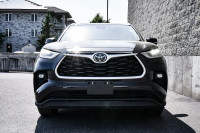 Sunroof, Power Liftgate, Softex Seats, Heated Seats, Apple CarPlay! 6 LOCATIONS KINGSTON - (613) 384... (image 3)