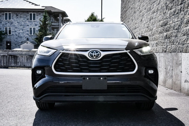 2020 Toyota Highlander XLE • SUNROOF • HEATED LEATHER • CP/AA in Cars & Trucks in Ottawa - Image 4