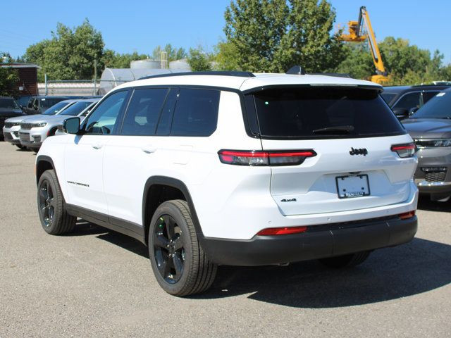 2025 Jeep Grand Cherokee L Altitude 4x4, Trailer Tow Pkg in Cars & Trucks in Calgary - Image 3