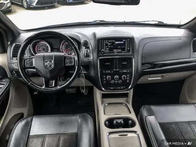 2019 Dodge Grand Caravan SXT Premium Plus | DVD Entertainment in Cars & Trucks in Calgary - Image 28