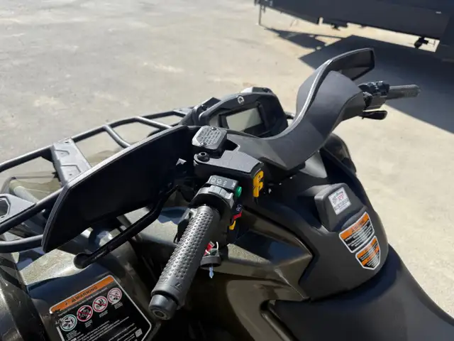 2023 Can Am OUTLANDER XT 570 V-Twin EFI  in ATVs in St. Albert - Image 7