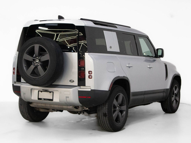 2020 Land Rover Defender P400 | HSE | 110 | MERIDIAN | 20\" WHEE in Cars & Trucks in Mississauga / Peel Region - Image 3