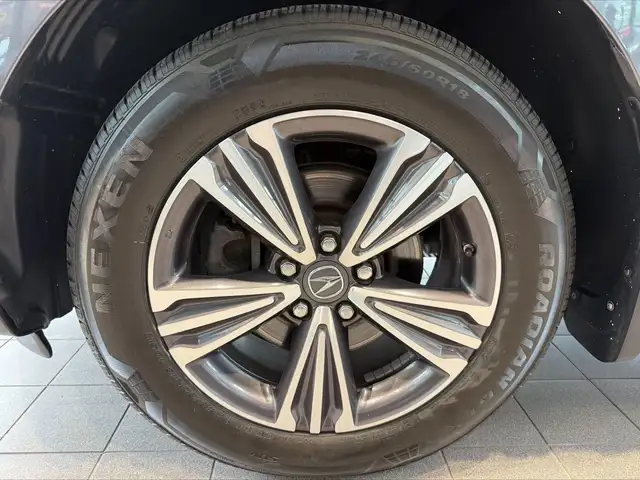 2017 Acura MDXSH-AWD 4dr in Cars & Trucks in City of Montréal - Image 12