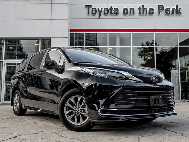 2024 Toyota Sienna XLE 8-Passenger FWD in Cars & Trucks in City of Toronto - Image 2