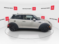 All Services Completed, Low mileage, Tonneau Cover, 6 Speakers, ABS brakes, Alloy wheels, Auto High-... (image 8)