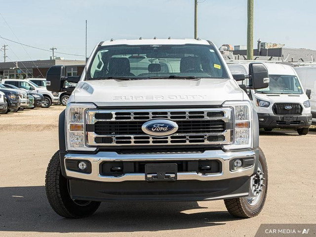 2025 Ford F-550 Super Duty DRW XLT in Cars & Trucks in Edmonton - Image 2