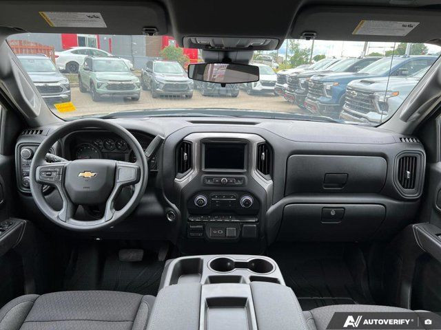 2025 Chevrolet Silverado 1500 Custom 4WD Crew Cab | in Cars & Trucks in Strathcona County - Image 4