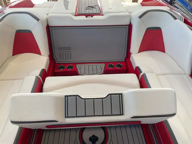 2024 MasterCraft XStar S in Powerboats & Motorboats in Saskatoon - Image 21
