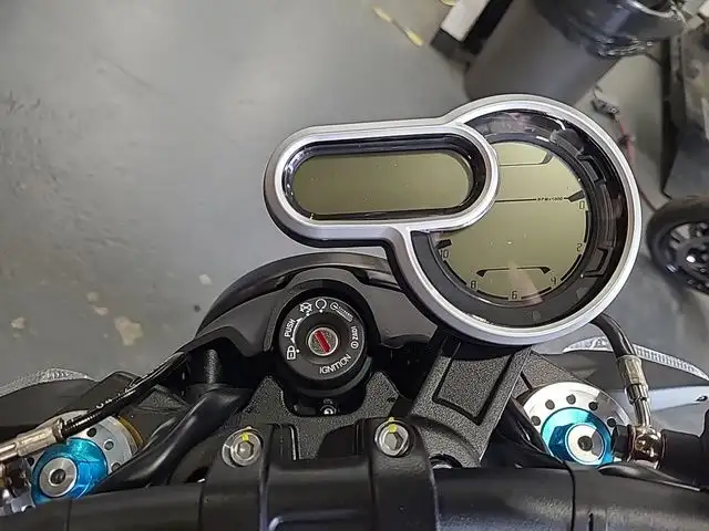 2025 Ducati Scrambler 1100 Sport Pro in Street, Cruisers & Choppers in Calgary - Image 15