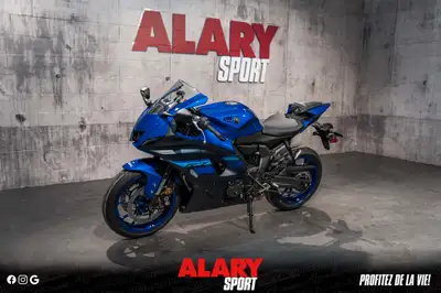 Cette MOTOCYCLETTE YAMAHA YZF-R7 2024 est disponible DÈS MAINTENANT! Contactez-nous au 450-420-2707....