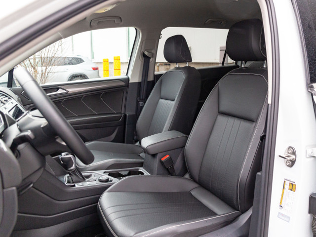 2023 Volkswagen Tiguan Comfortline 4MOTION dans Autos et camions  à London - Image 3
