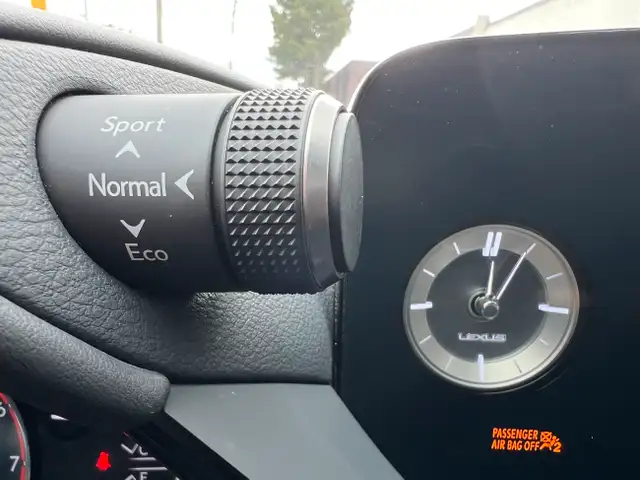 2022 Lexus ES 300h HYBRID REAR VIEW CAMERA SUNROOF NAVI BSM LKA in Cars & Trucks in City of Toronto - Image 33
