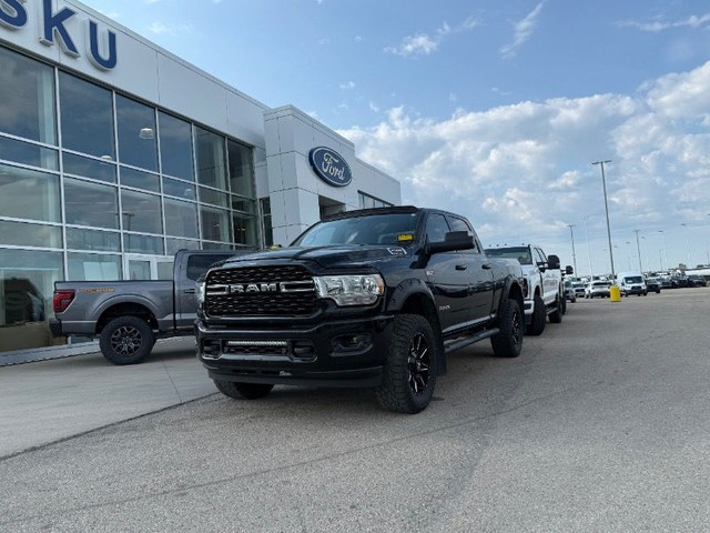 2022 Ram 2500 Big Horn 4x4 Crew Cab 6'4 Box in Cars & Trucks in Edmonton