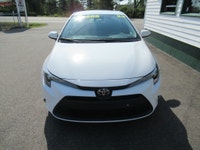 Fresh off lease from Toyota Corolla is a one owner and it is in super condition! Two keys, clean Car... (image 2)