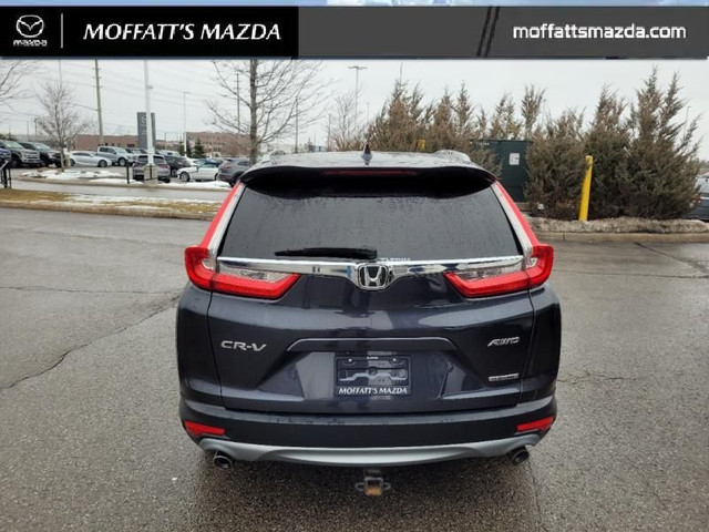 2018 Honda CR-V Touring AWD LEATHER SUNROOF AND HEATED SEATS! in Cars & Trucks in Barrie - Image 4