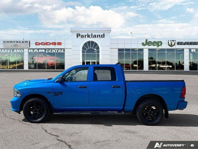 2020 Ram 1500 Classic Express Night Edition Crew 4x4 Hemi Nav in Cars & Trucks in St. Albert - Image 2