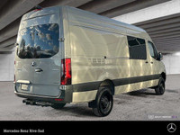 Mercedes-Benz Rive-Sud, la destination Mercedes-Benz par excellence. Bienvenue en première classe. D... (image 4)