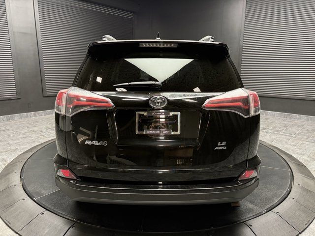 2018 Toyota RAV4 LE in Cars & Trucks in Edmonton - Image 4