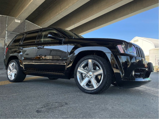 2006 Jeep Grand Cherokee SRT8 6.1L V8 4WD LEATHER SUNROOF CORSA  in Cars & Trucks in Delta/Surrey/Langley