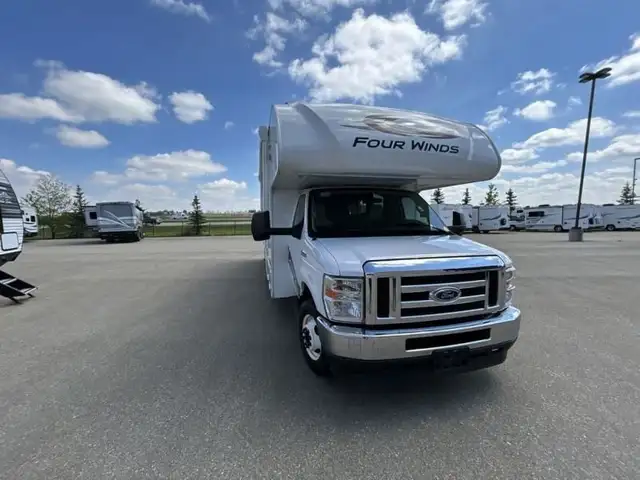 2023 Thor Motor Coach Four Winds 28Z in RVs & Motorhomes in Red Deer - Image 12
