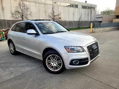 2010 Audi Q5 3.2L Premium, AWD, Leather roof, 3/Y Warranty avail
