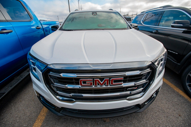 2024 GMC Terrain AT4 TOIT OUVRANT in Cars & Trucks in Longueuil / South Shore - Image 3