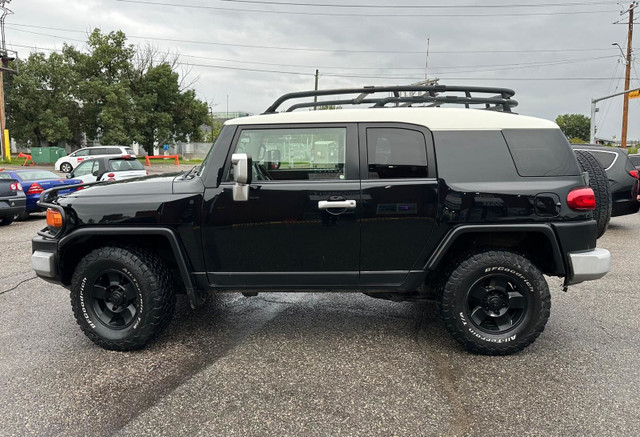 2008 Toyota FJ Cruiser 4WD – Rugged Style & Off-Road Power in Cars & Trucks in Calgary - Image 3