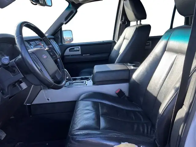 2011 Ford Expedition 4WD 4dr Limited in Cars & Trucks in Edmonton - Image 12