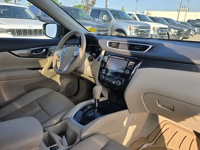 2014 Nissan Rogue SL AWD | HEATED LEATHER | SUNROOF | NAV in Cars & Trucks in Calgary - Image 30