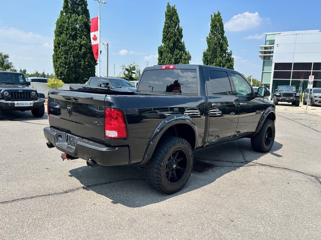 2018 Ram 1500 EXPRESS | BIG TIRES AND RIMS | CREW | V8 HEMI | in Cars & Trucks in Oakville / Halton Region - Image 4
