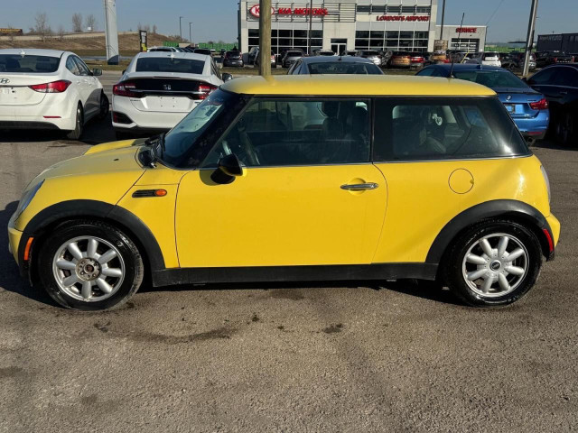 2003 MINI Cooper AS IS, WELL MAINTAINED, RUNS GREAT in Cars & Trucks in London - Image 2