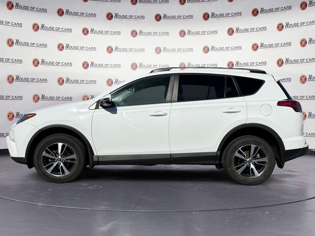 2018 Toyota RAV4 AWD LE in Cars & Trucks in Calgary - Image 2