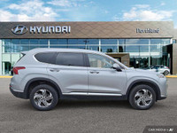 This 2022 Hyundai Santa Fe Preferred SUV boasts a sleek Shimmering Silver exterior and a sophisticat... (image 5)