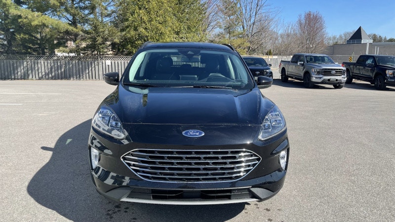 2022 Ford Escape Titanium AWD - Leather/Roof/Nav/Elit Package!!!