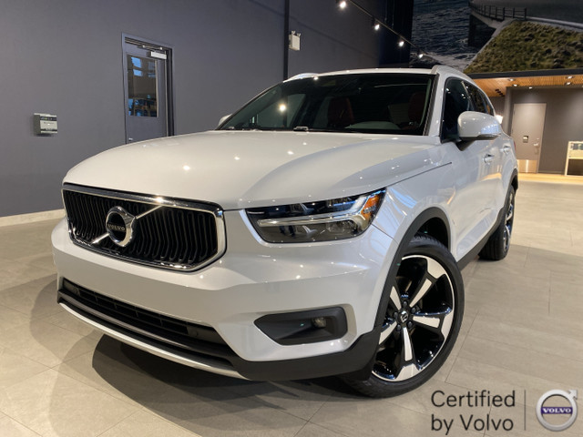 2020 Volvo XC40 T5 AWD Momentum in Cars & Trucks in Edmonton