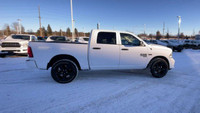 Four Wheel Drive. Cloth Interior. 8.4 Inch Touchscreen. Bluetooth. Apple CarPlay/Android Auto. Remot... (image 9)