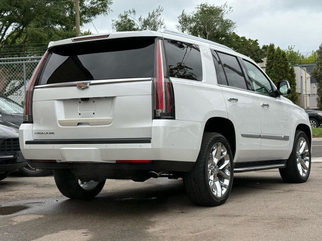 2019 Cadillac Escalade Luxury NAVI|BACKUP|SUNROOF in Cars & Trucks in Oakville / Halton Region - Image 3