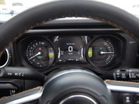 4x4, 2.0L Turbo Hybrid, Sky One-Touch Power Top ($4495), Heated McKinley Leather Seats, Heated Steer... (image 4)