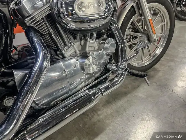 2009 Harley-Davidson XL883L SUPERLOW in Street, Cruisers & Choppers in Calgary - Image 37
