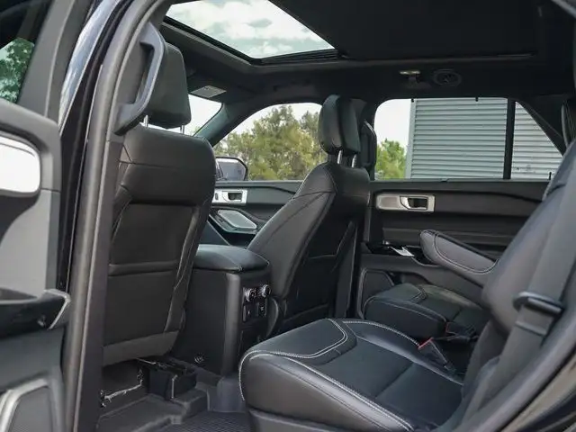 2022 Ford Explorer ST in Cars & Trucks in Windsor Region - Image 28