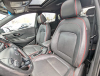 WOW! KONA ULTIMATE! EVERY OPTION, LEATHER INTERIOR, APPLE CARPLAY/ANDROID AUTO, POWER SUNROOF/MOONRO... (image 7)