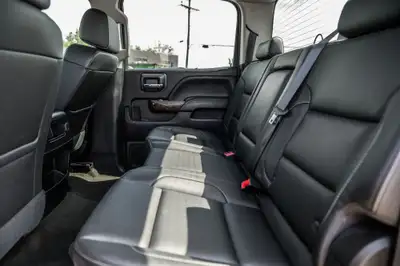 2018 GMC Sierra 2500HD SLT / Awd / 6.6L Duramax Diesel / Exhaust, View more