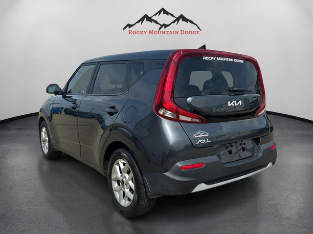 LOW MILEAGE 2022 KIA SOUL EX in Cars & Trucks in Red Deer - Image 3
