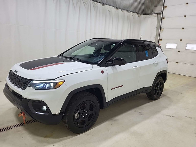 2023 Jeep Compass Trailhawk TRAILHAWK ELITE/4WD/LEATHER/PANO/... in Cars & Trucks in Belleville