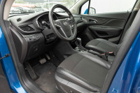 Discover comfort and confidence in this 2018 Buick Encore AWD Essence. With all-wheel drive capabili... (image 8)