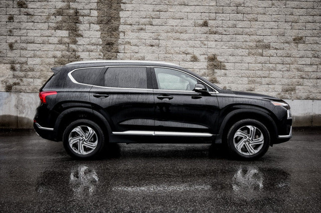 2021 Hyundai Santa Fe Preferred AWD - Heated Seats in Cars & Trucks in Ottawa - Image 2