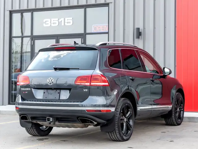 2015 Volkswagen Touareg Execline 3.6 - AWD | Pano Sunroof | 360  in Cars & Trucks in Saskatoon - Image 8